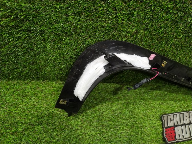 Порожек пластиковый передний правый CT6 2016 6K2 LGX Порожек пластиковый передний правый CT6 2016 6K2 LGX