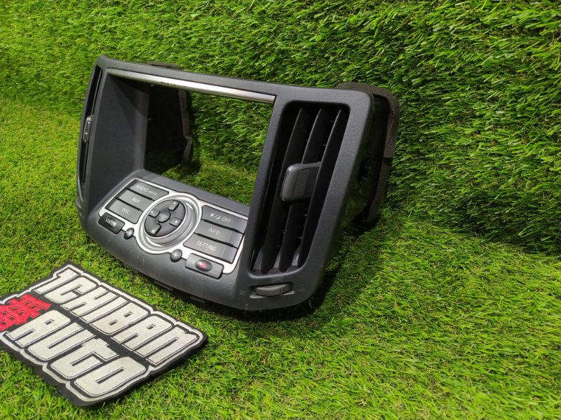 Консоль магнитофона INFINITI G37 V36