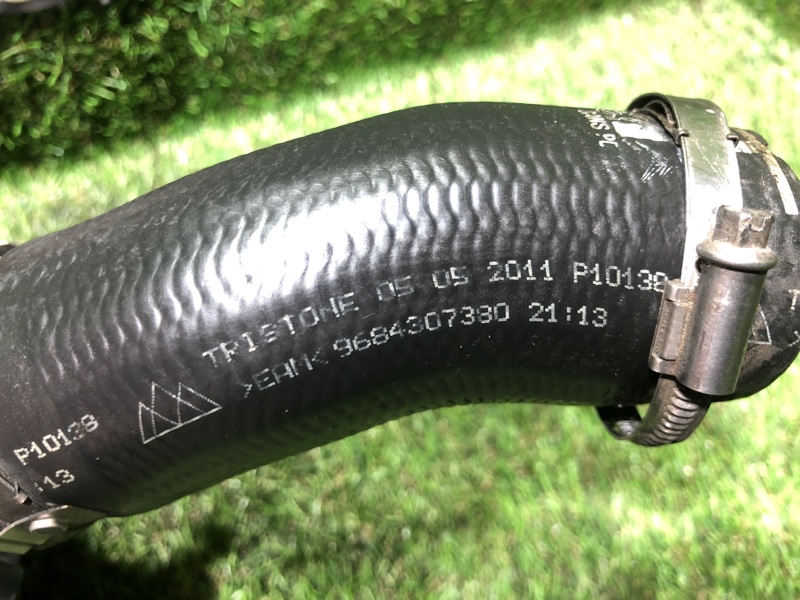 Патрубок воздушн.фильтра 508 2012 508 DV6C