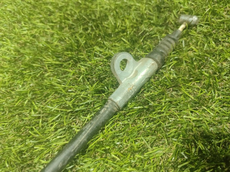 Тросик ручника задний правый Q50 2017 V37 VQ35HR