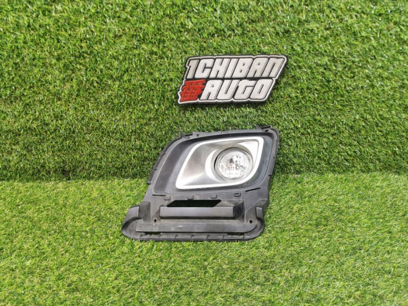 Туманка левая MAZDA MPV LY3P L169-51-690A контрактная