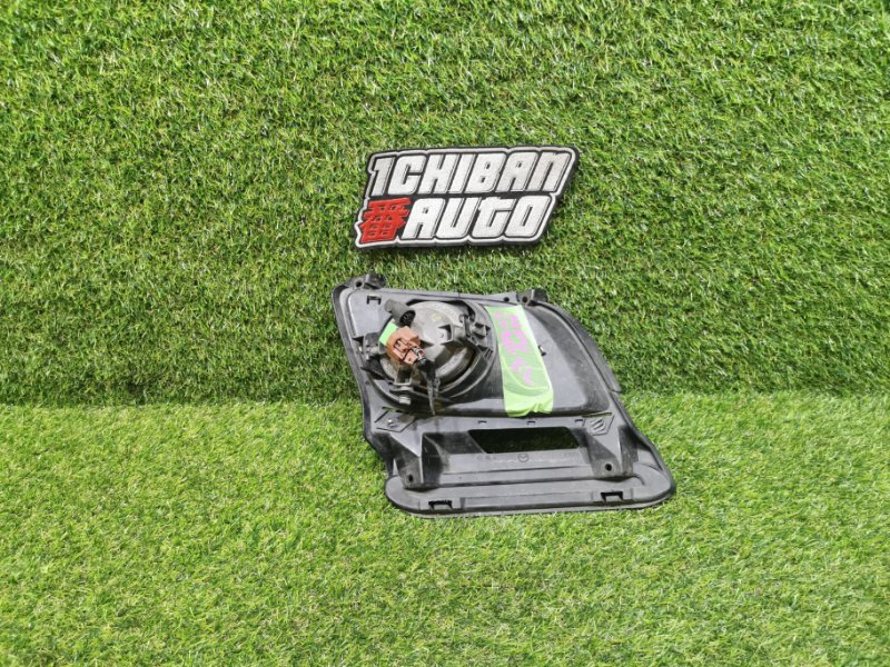 Туманка левая MAZDA MPV LY3P