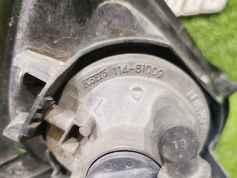 Туманка левая MPV LY3P