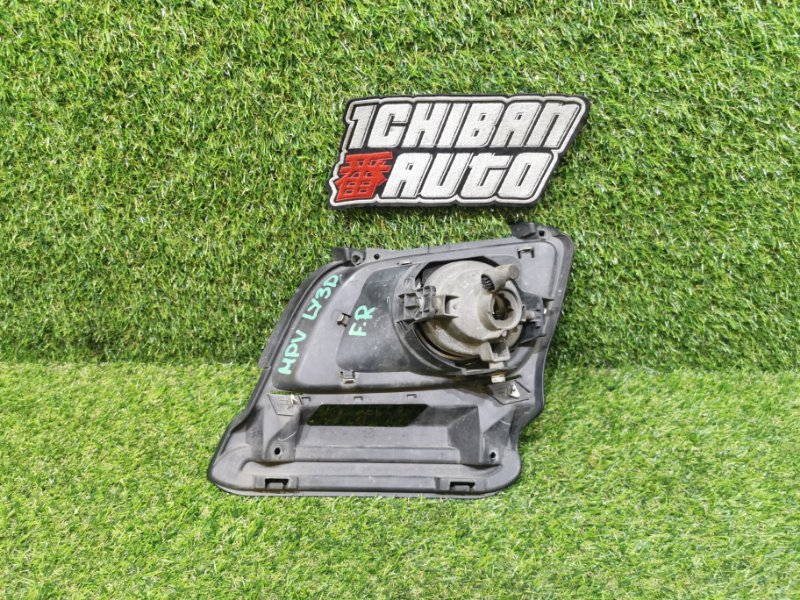 Туманка правая MAZDA MPV LY3P