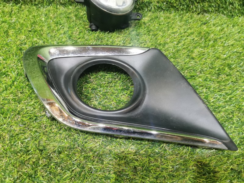 Туманка левая MITSUBISHI DELICA D:2 MB36S