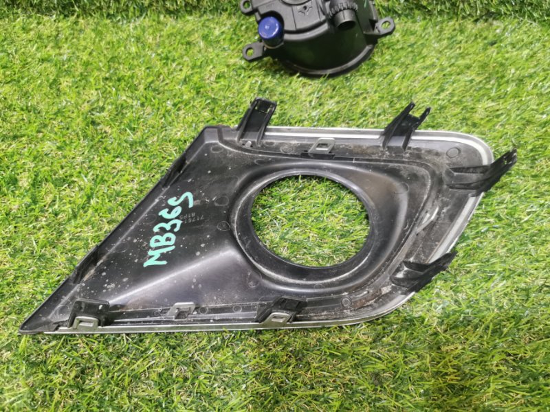 Туманка левая DELICA D:2 MB36S