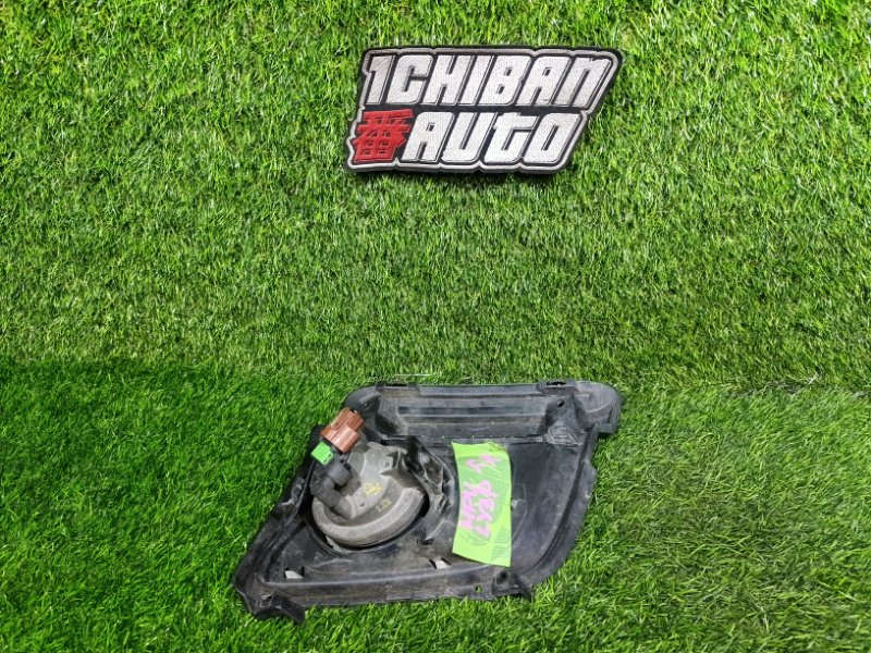 Туманка передняя правая MPV LY3P