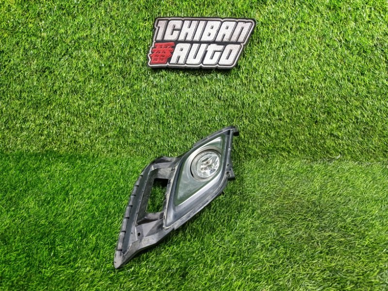 Туманка передняя правая MPV LY3P