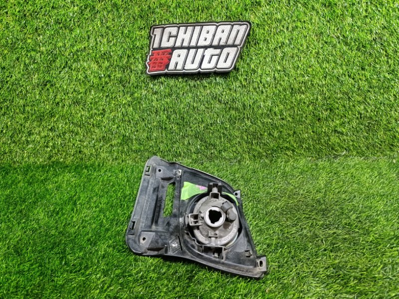 Туманка передняя правая MPV LY3P