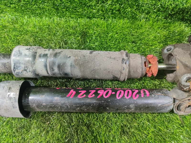 Амортизатор задний TRAX 2013 U200 LUV Амортизатор задний TRAX 2013 U200 LUV