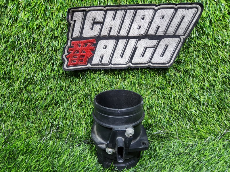 Датчик расхода воздуха AUDI A4 8K2 CAEB Датчик расхода воздуха AUDI A4 8K2 CAEB