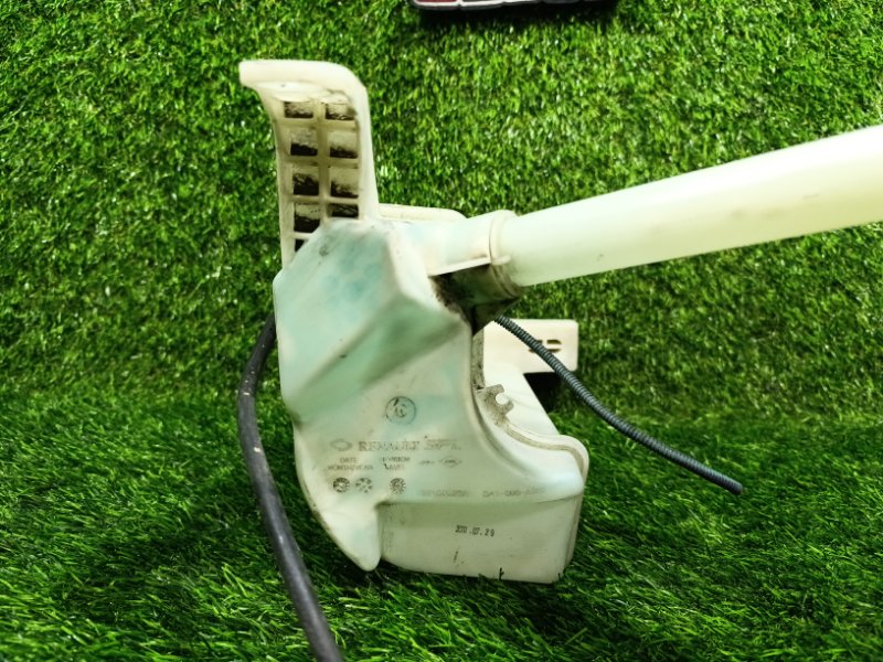 Бачок стеклоомывателя SM3 2011 L38