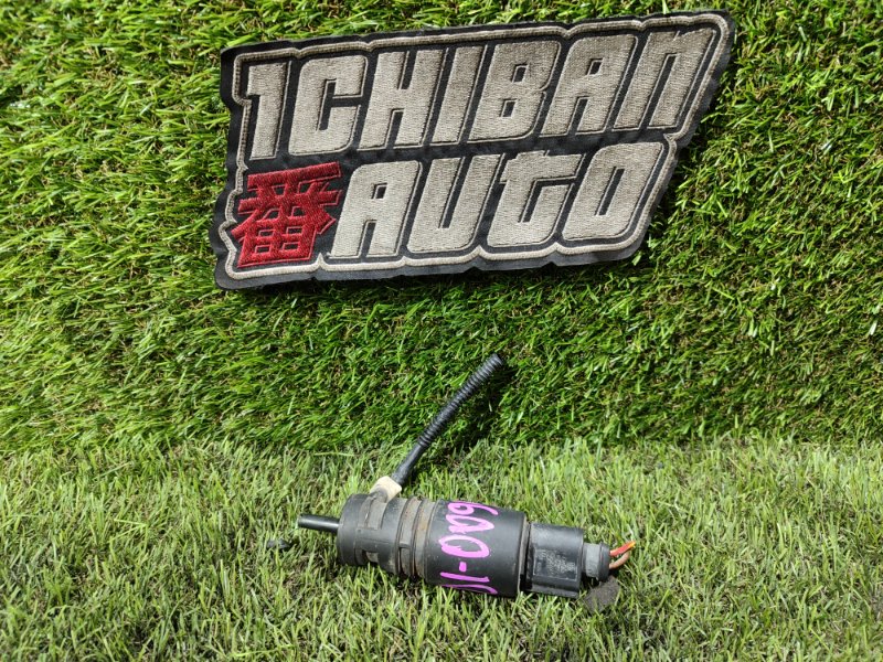 Насос омывателя VOLKSWAGEN PHAETON 3D1 CEXA Насос омывателя VOLKSWAGEN PHAETON 3D1 CEXA