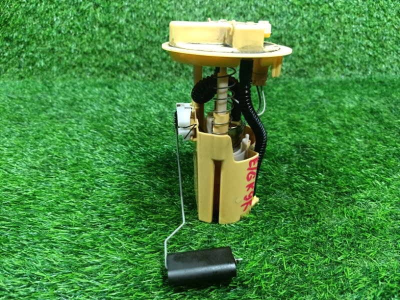 Топливный насос QM3 2014 J87 K9K