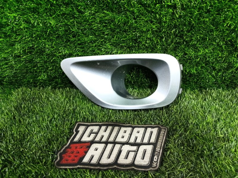 Очки на противотуманки передние правые SUBARU LEGACY BP5 57731AG410 контрактная