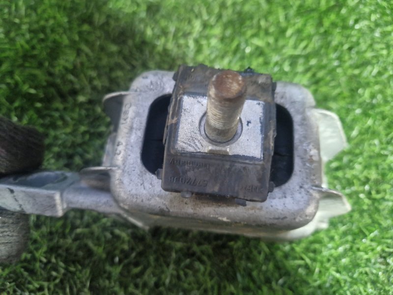 Подушка двигателя передняя правая COOPER 2011 R56 N16B16A