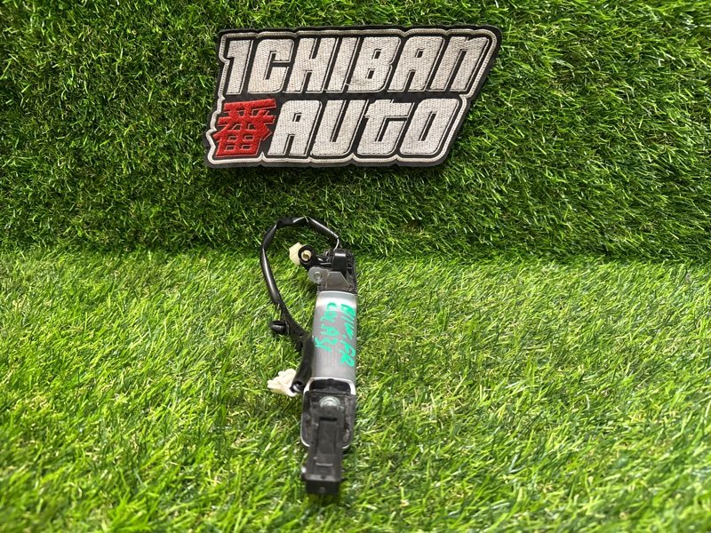 Ручка двери передняя правая EK WAGON B11W