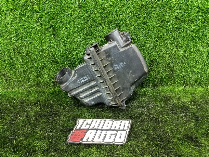 Корпус воздушного фильтра TOYOTA PORTE NNP10 2NZ-FE 17700-21050 контрактная