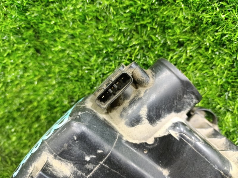 Корпус воздушного фильтра TOYOTA PORTE NNP10 2NZ-FE