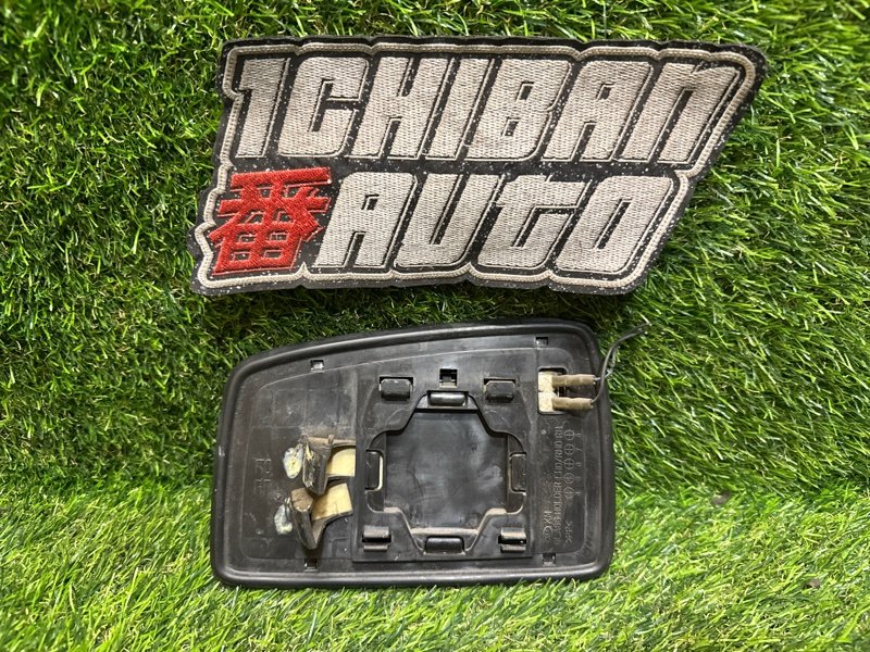 Зеркало-полотно переднее правое SPORTAGE 2005 KM D4EA