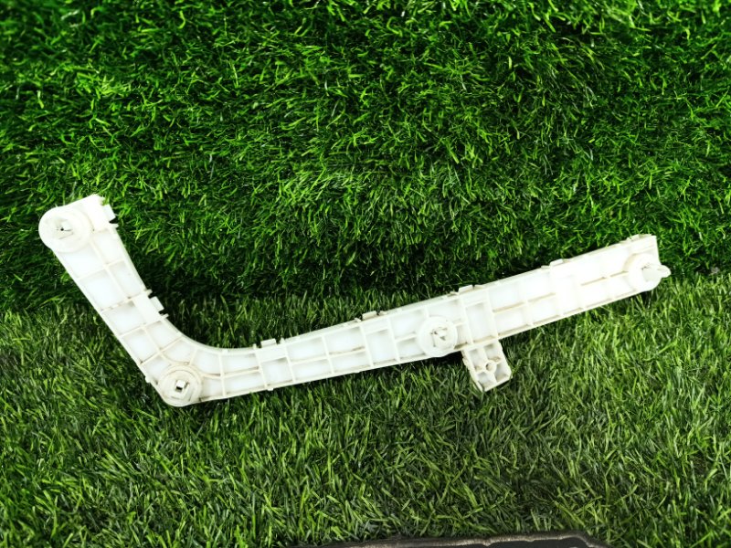 Крепление бампера заднее DELICA D:5 CV5W