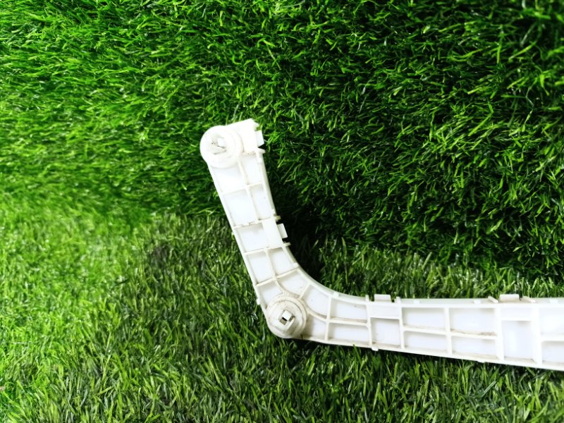 Крепление бампера заднее DELICA D:5 CV5W