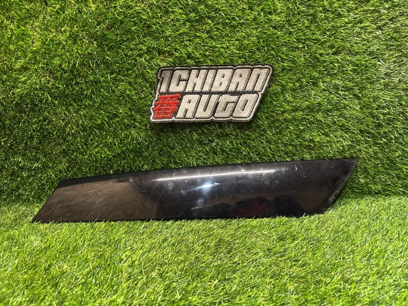 Накладка декоративная передняя правая MINI COOPER 2011 R56 N16B16A 13696112 контрактная