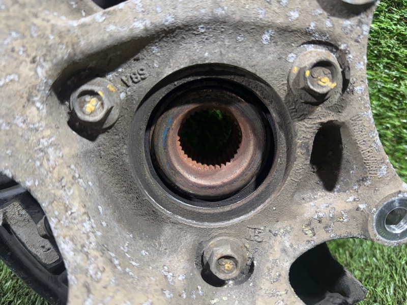 Ступица задняя правая CT6 2016 6K2 LGX