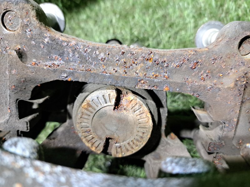 Суппорт задний правый CT6 2016 6K2 LGX