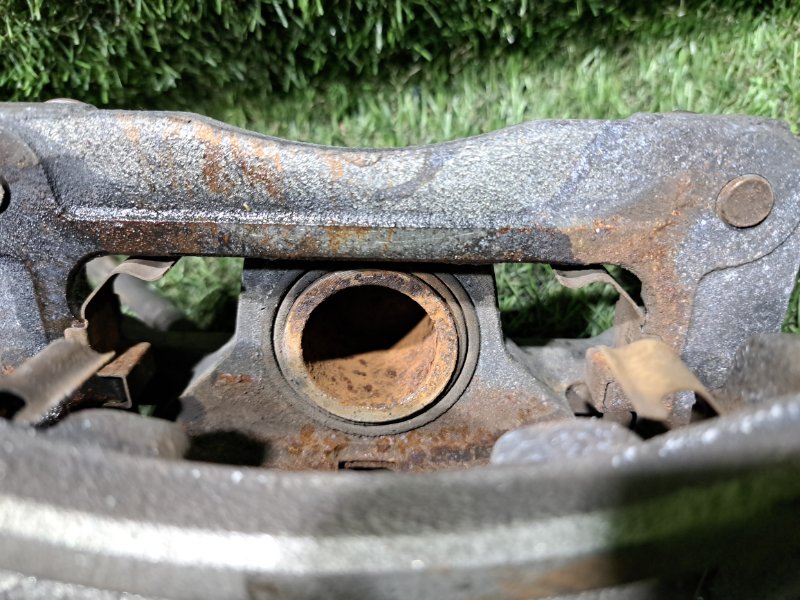 Суппорт задний правый WINSTORM 2007 C100 LLW