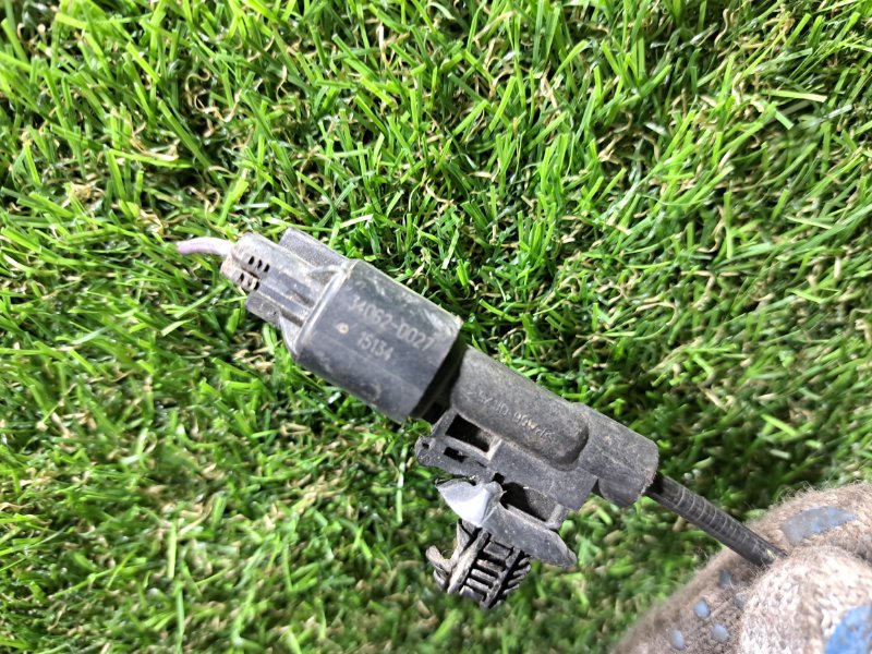 Датчик abs задний правый CT6 2016 6K2 LGX Датчик abs задний правый CT6 2016 6K2 LGX