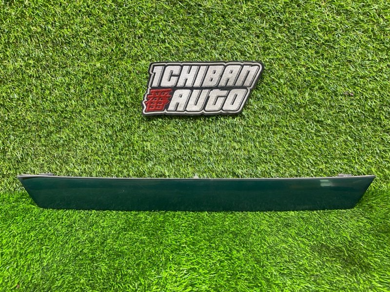 Запчасть накладка на багажник MAZDA CAPELLA GF8P контрактная Накладка на багажник MAZDA CAPELLA GF8P контрактная