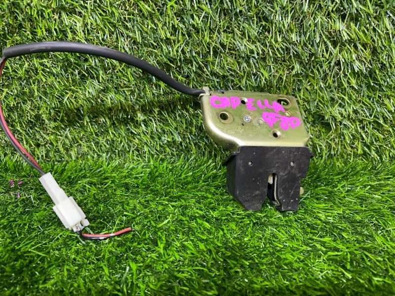 Замок крышки багажника CAPELLA GF8P