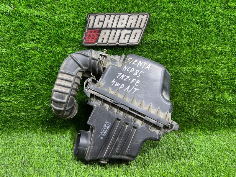 Корпус воздушного фильтра TOYOTA SIENTA NCP85 1NZ-FE 17700-21050 контрактная