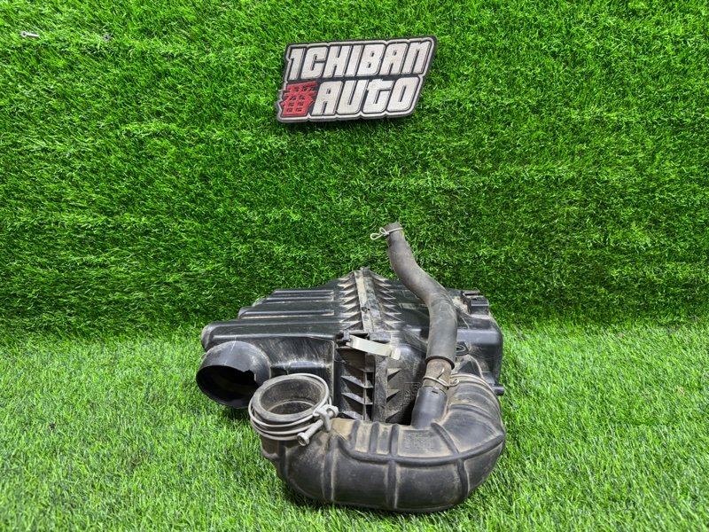 Корпус воздушного фильтра SIENTA NCP85 1NZ-FE