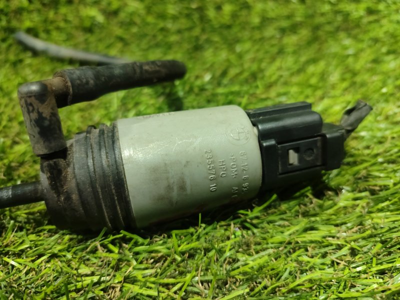 Насос омывателя 5-SERIES 2004 E60 M54 B22