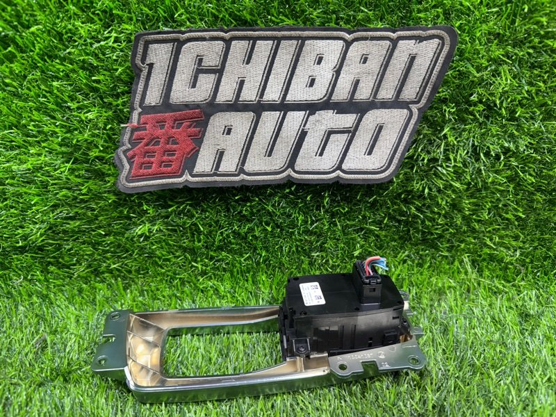 Кнопка стояночного тормоза 5-SERIES 2011 F10 N47D20C