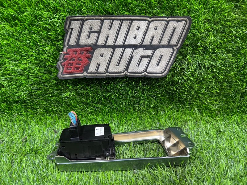 Кнопка стояночного тормоза 5-SERIES 2011 F10 N47D20C