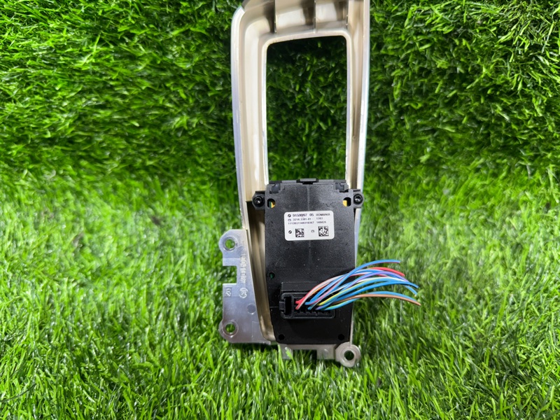 Кнопка стояночного тормоза 7-SERIES 2011 F02 N54B30