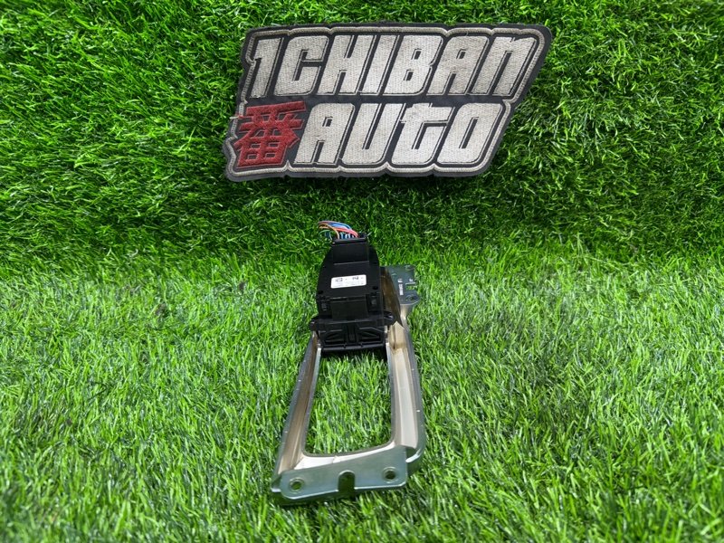 Кнопка стояночного тормоза 7-SERIES 2011 F02 N54B30