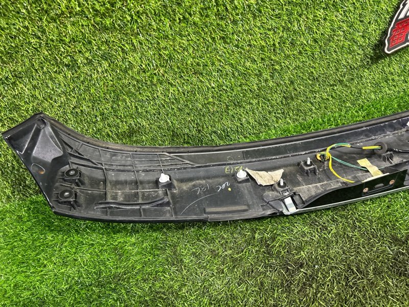 Накладка 5-й двери EXIGA YA5