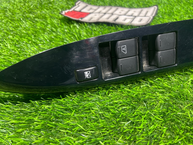 Блок упр. стеклоподьемниками передний правый MITSUBISHI EK B11W