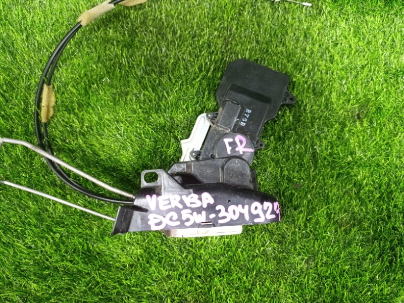 Замок двери передний правый MAZDA VERISA DC5W