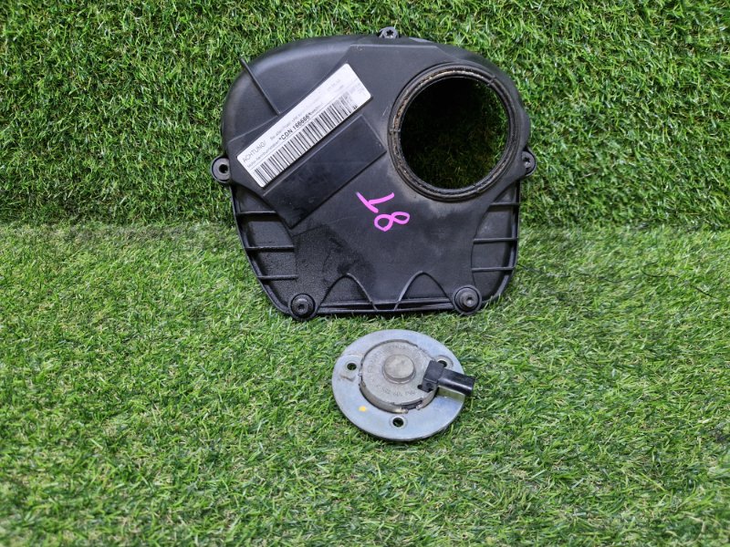 Крышка лобовины A5 8T CDNC