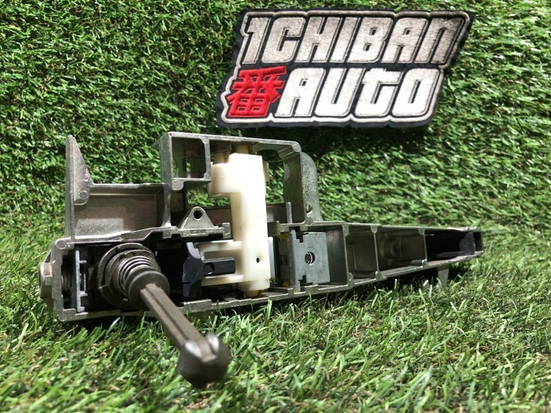 Ручка двери внешняя передняя левая PEUGEOT 407 6D DW10BT