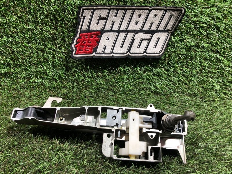 Ручка двери внешняя передняя левая 407 2007 6D DW10BT