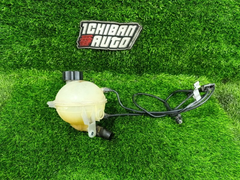 Бачок расширительный PEUGEOT 308 2008 T7 10DYVQ 1323FA контрактная