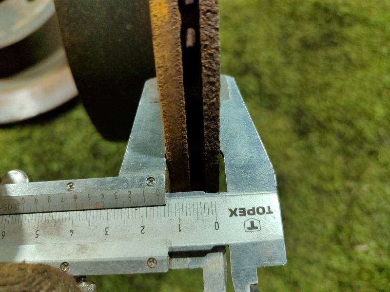 Тормозной диск задний G37 2010 V36 VQ37VHR