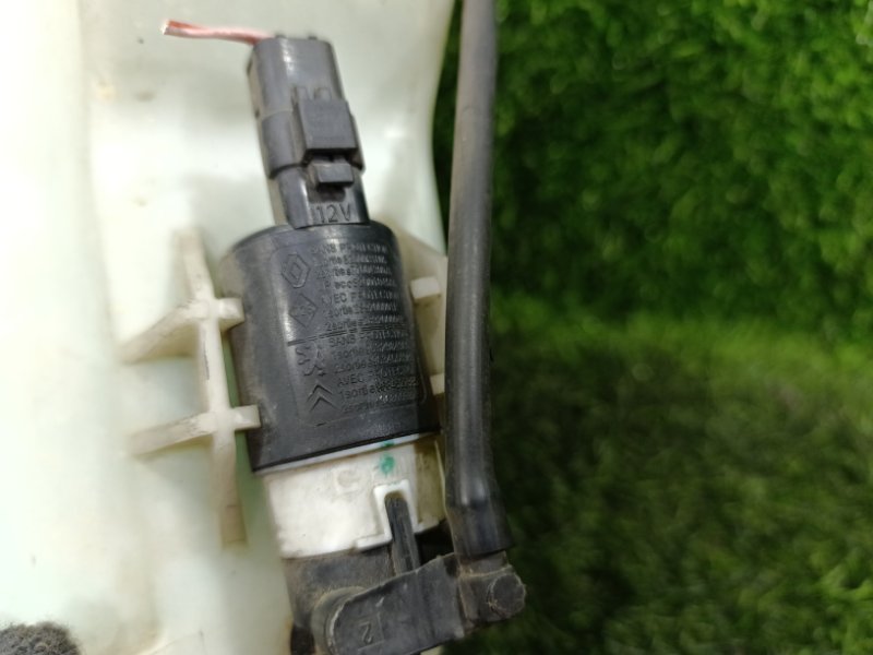 Бачок стеклоомывателя SM3 2010 L38 H4M