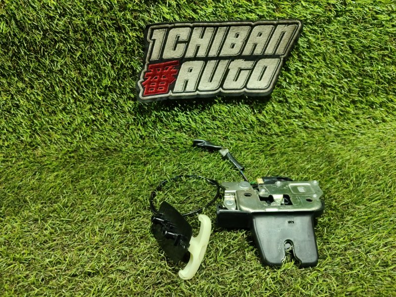 Замок багажника G37 2010 V36 VQ37VHR